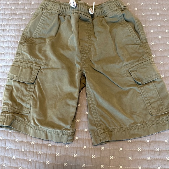 Boys Hanna Andersson size 4 shorts. - Picture 6 of 6